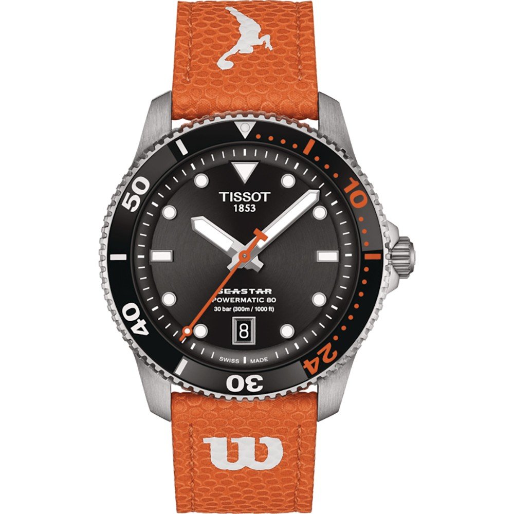 Zegarek Tissot Seastar Wilson WNBA z czarną tarczą, stalową kopertą i pomarańczowym paskiem.