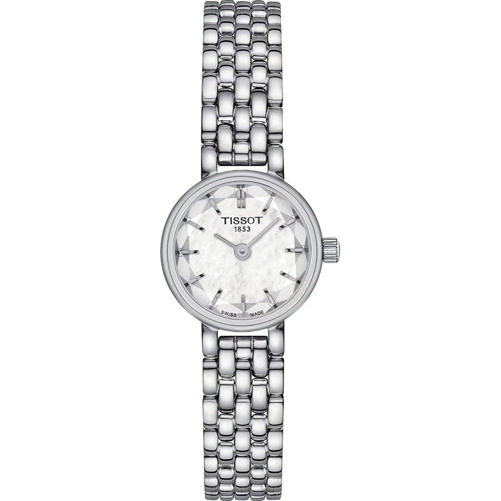 Srebrny zegarek Tissot z okrągłą tarczą i metalową bransoletą.