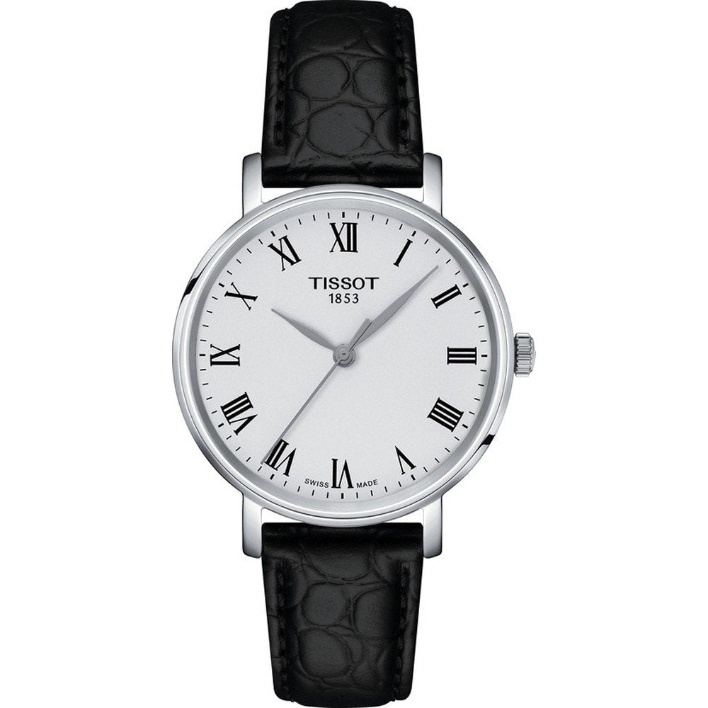 Zegarek Tissot Everytime 34mm z białą tarczą, srebrną kopertą i czarnym skórzanym paskiem.