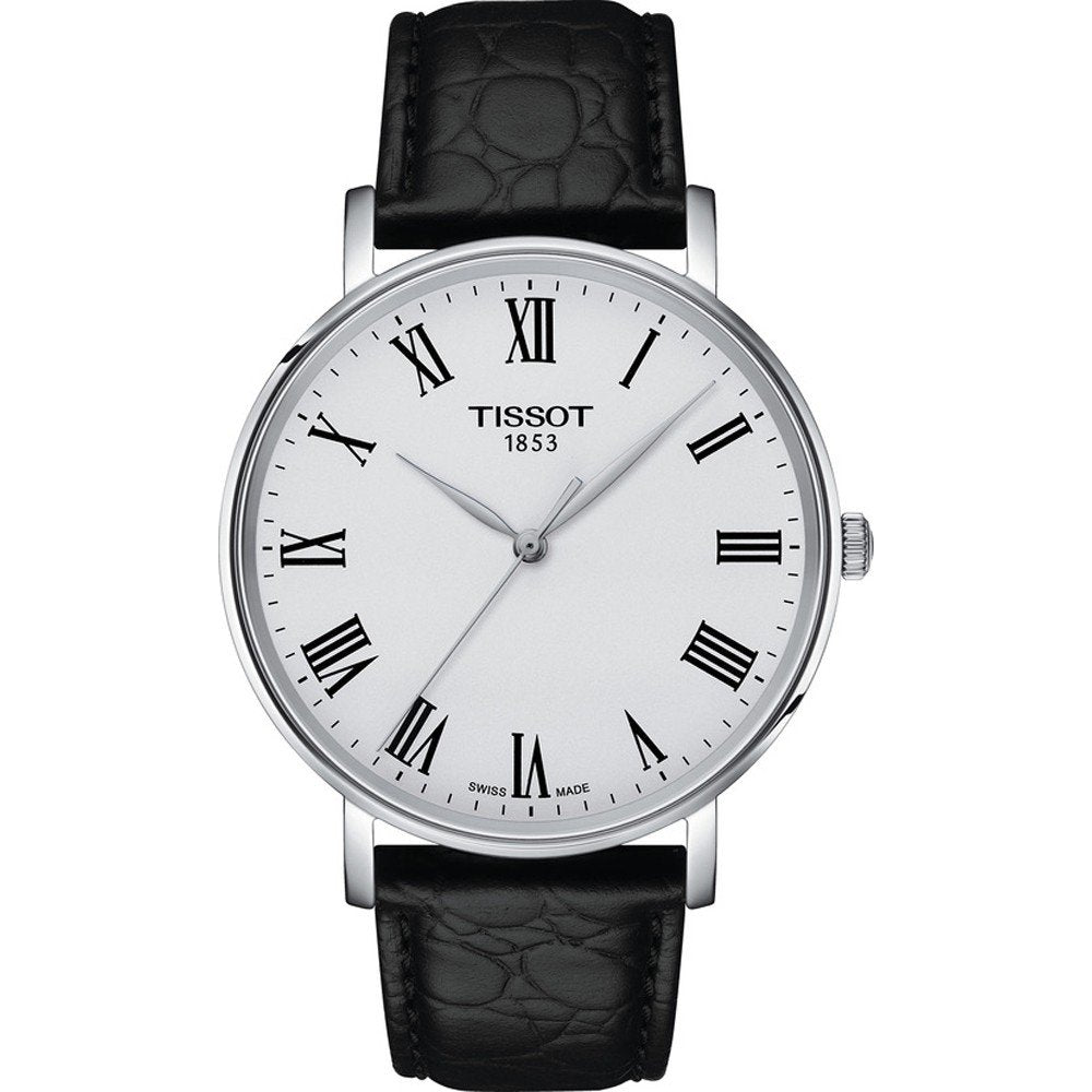 Zegarek Tissot Everytime 40mm z białą tarczą, srebrną kopertą i czarnym paskiem ze skóry.